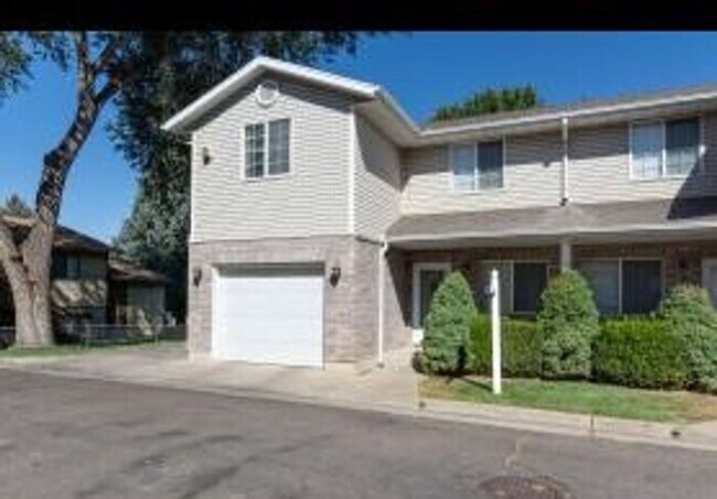 203 W 4900 S in Washington Terrace, UT - Building Photo - Building Photo