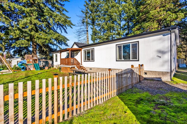 7988 Marion Rd SE in Turner, OR - Building Photo - Building Photo