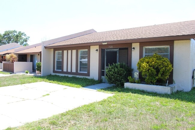 3124 Dreyfushire Blvd in Orlando, FL - Building Photo - Building Photo