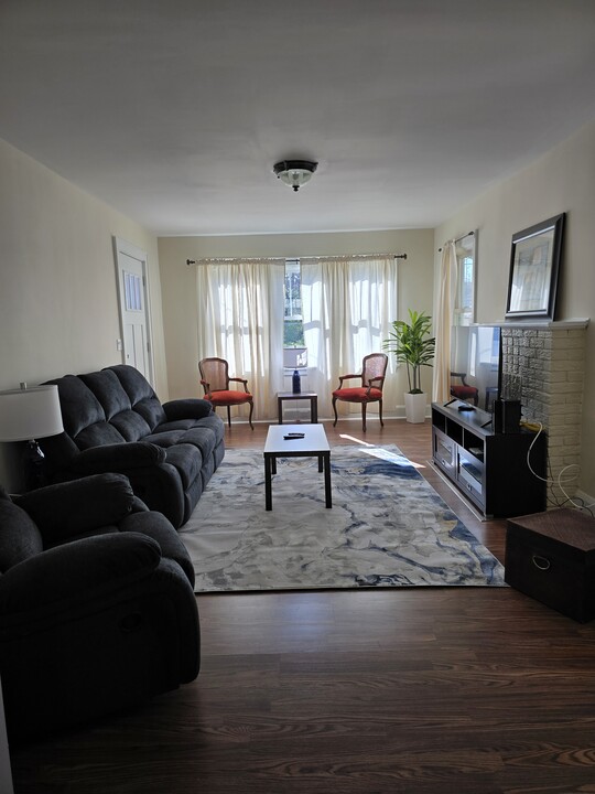 5712 Section Ave in Norwood, OH - Foto de edificio