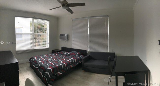 119 Menores Ave-Unit -11 in Coral Gables, FL - Building Photo - Building Photo