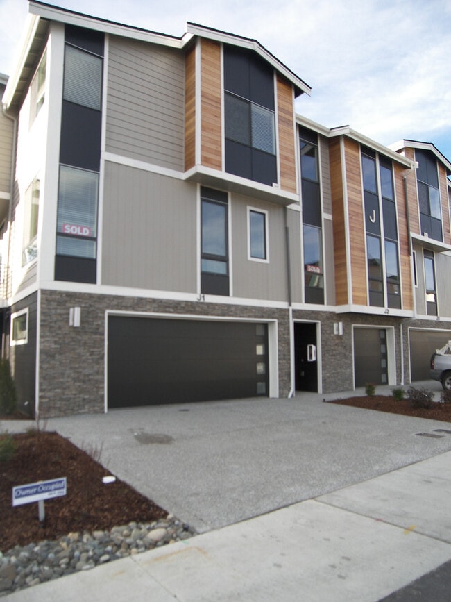 property at 729 112th St SW