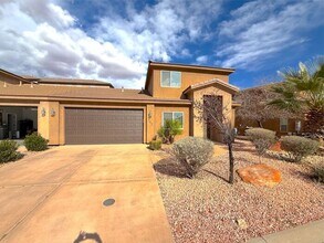 442 N Creek Ridge Dr in Washington, UT - Building Photo - Building Photo