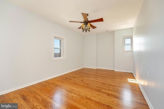 222 S Rhode Island Ave, Unit 5 in Atlantic City, NJ - Building Photo - Building Photo