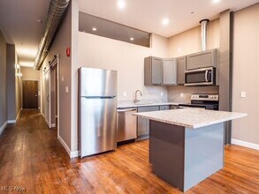 3800 Euclid Ave in Cleveland, OH - Building Photo - Building Photo