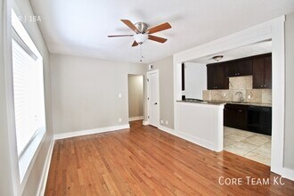 4328 Roanoke Pkwy in Kansas City, MO - Building Photo - Building Photo