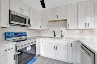 2053 Wolverton C in Boca Raton, FL - Building Photo - Building Photo