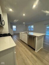 15338 Farrington Rd in Fishers, IN - Building Photo - Building Photo