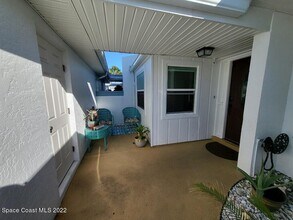 335 Paradise Blvd in Melbourne, FL - Building Photo - Building Photo