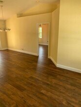 580 5th St SW in Naples, FL - Foto de edificio - Building Photo