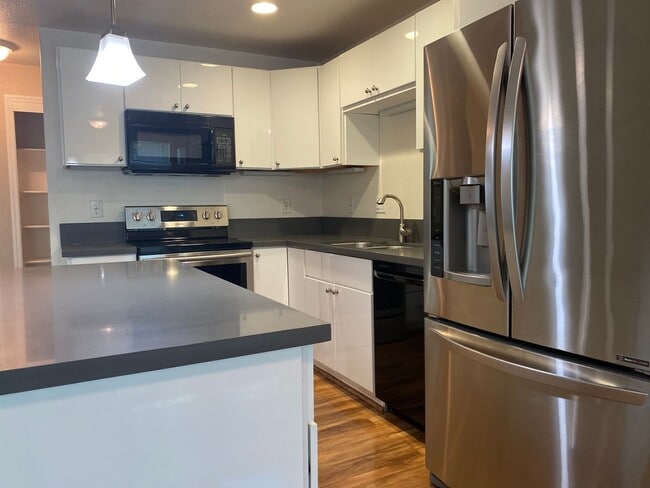 1036 Oak Grove Rd, Unit 1036 Oak Grove Rd #41 in Concord, CA - Building Photo - Building Photo