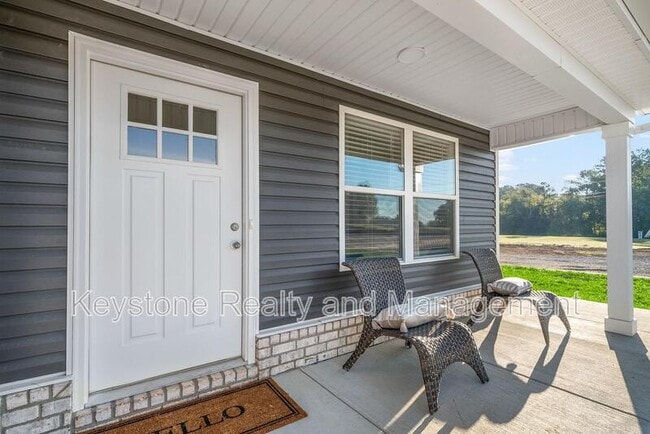 303 Tennessee Ave in Oak Grove, KY - Building Photo - Building Photo