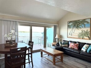 7041 Kingston Cove Ln in Willis, TX - Building Photo - Building Photo
