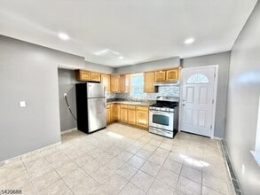 30 Cottage Pl in Garfield, NJ - Building Photo - Building Photo