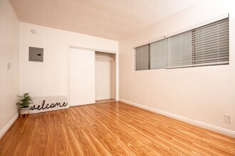 1522 N Harvard St in Santa Monica, CA - Foto de edificio - Building Photo
