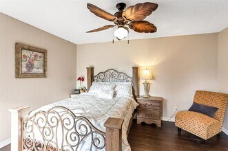 10203 Ridge Oak St in Dallas, TX - Building Photo - Building Photo