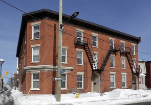 335 James St in Ottawa, ON - Building Photo
