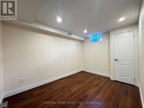 39 Kentland St in Markham, ON - Building Photo - Building Photo