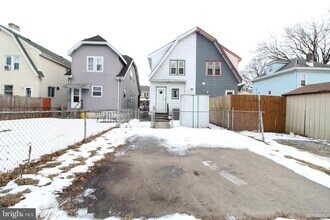 42 Bismarck Ave in Trenton, NJ - Building Photo - Building Photo
