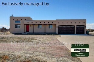 1470 E Purcell Blvd in Pueblo West, CO - Building Photo