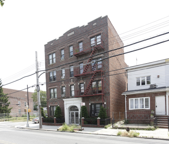 Grand View in Brooklyn, NY - Foto de edificio - Building Photo