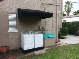 Shanandoah Colonial Fourplex in Miami, FL - Foto de edificio - Other