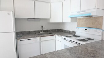 1800 Fenton St in Lakewood, CO - Building Photo