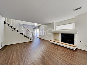 18835 Burlington Pl in Denver, CO - Building Photo - Building Photo
