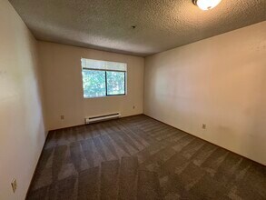 3438 I St NE, Unit P303 in Auburn, WA - Building Photo - Building Photo