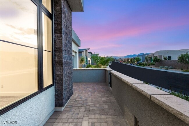 property at 10793 Vista Altura Ave