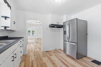 2012 Arrow Ave in Anderson, IN - Building Photo - Building Photo