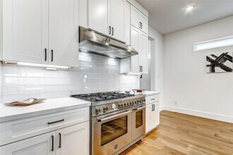 7818 Janak Dr in Houston, TX - Building Photo - Building Photo