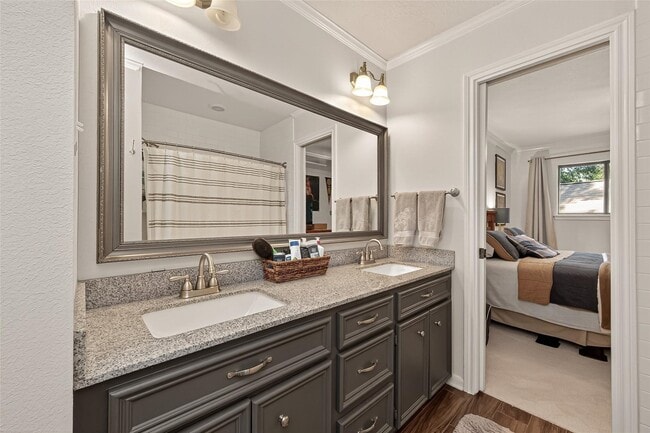 property at 9622 Fenchurch Dr