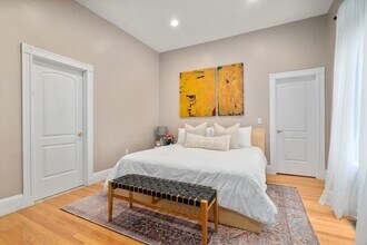 175 Harvard St, Unit 1 in Brookline, MA - Building Photo - Building Photo
