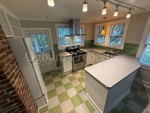 125 Woodbriar Rd in Winston-Salem, NC - Building Photo - Building Photo