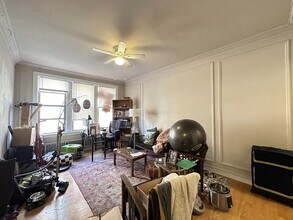 1371 W Estes Ave in Chicago, IL - Building Photo - Building Photo