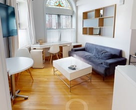 15 Mount Auburn St, Unit Mount Auburn St in Cambridge, MA - Building Photo - Building Photo
