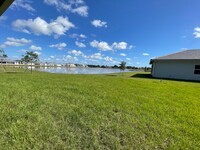 2010 Meadows Dr in Davie, FL - Foto de edificio - Building Photo