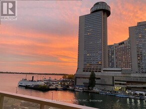 15-2315 Queens Quay E in Toronto, ON - Building Photo - Building Photo