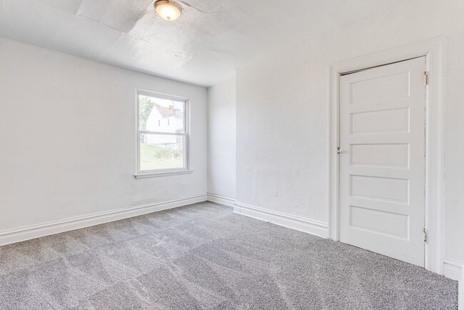 610 Ceres Wy in Pittsburgh, PA - Building Photo - Building Photo