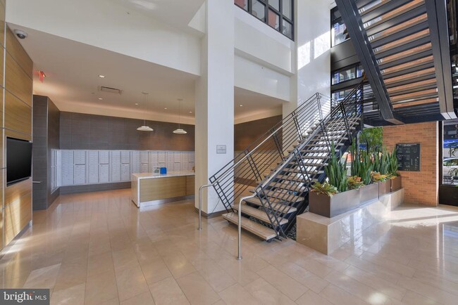 property at 2 M St NW