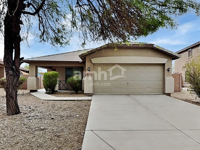 property at 11337 W Lincoln St