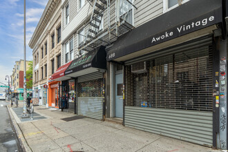 688 Manhattan Ave in Brooklyn, NY - Building Photo - Building Photo