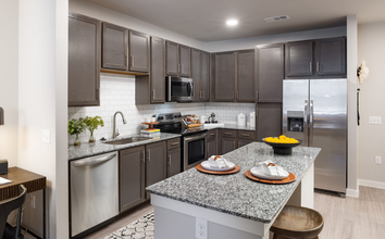 7303 Hadley Pasture Ln in Richmond, TX - Building Photo - Building Photo