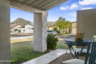 2707 E Louise Dr in Phoenix, AZ - Foto de edificio - Building Photo