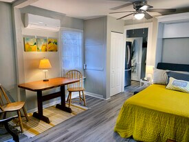 2716 18th St N in St. Petersburg, FL - Building Photo