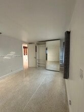 4512 Sea Grape Dr, Unit 1 in Lauderdale-by-the-Sea, FL - Building Photo - Building Photo
