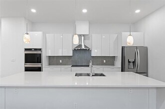 2513 Crossman Ave in Dallas, TX - Building Photo - Building Photo