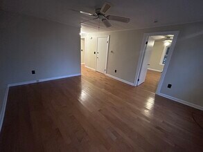 16 E Walnut St in Milford, MA - Building Photo - Building Photo