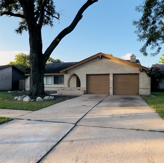 property at 9614 Ravensworth Dr